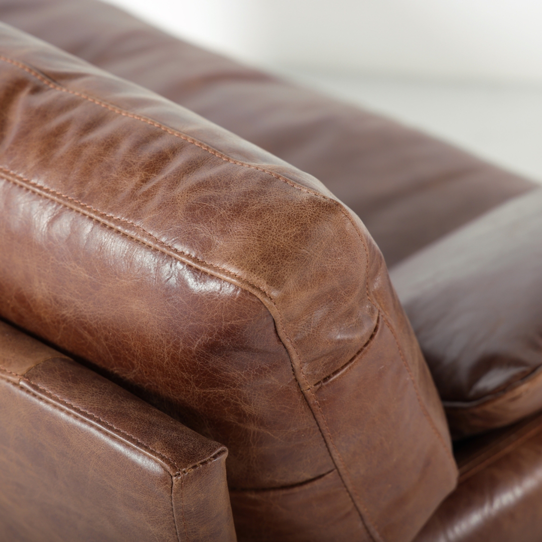 Varese 2 Seater Leather Sofa image 6